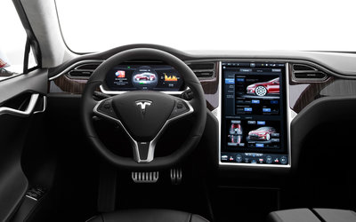 2013-Tesla-Model-S-cockpit.jpg