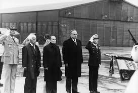 Jünger (second from left) stands with French President François Mitterand and German Chancellor Helmut Kohl at Verdun.png